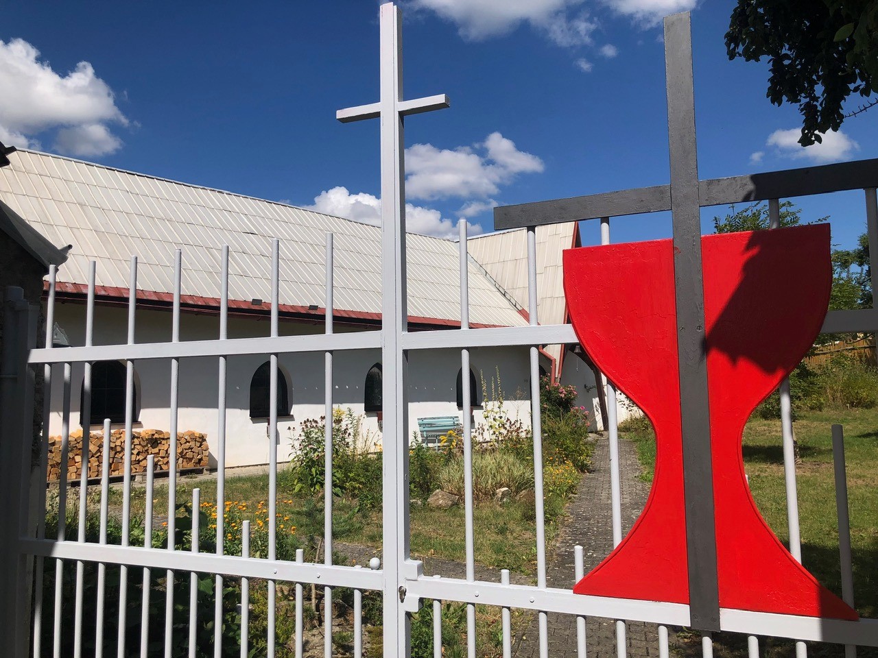 cirkev-ceskoslovenska-husitska-chynov-vstup